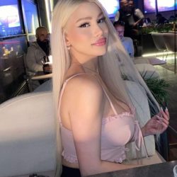 Ataşehir sakso escort Zeynep, 20, enerjik zevkler sunuyor.