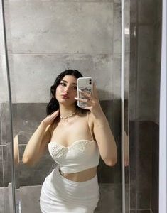 Ataşehir fantezi dolu escort Leyla, İstanbul’un Anadolu Yakası’nda elit beyler için ateşli ve gizli bir deneyim sunuyor. Tutku dolu hizmetleriyle hemen tanışın!